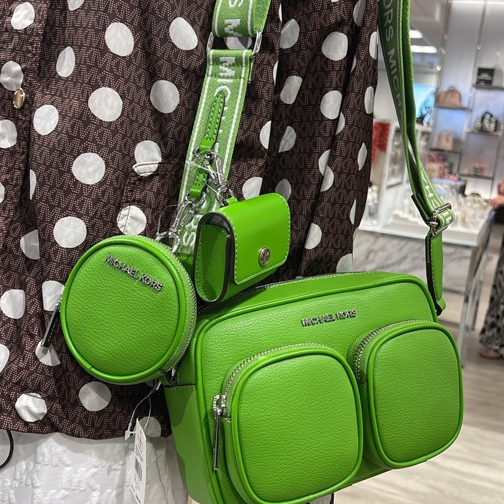 Michael Kors Jet Set Leather Medium Crossbody Bag with Case for Apple Airpods Pr - Picture 14 of 16